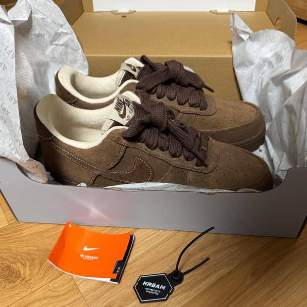 [새상품/255] 나이키 에어포스1 카카오 와우