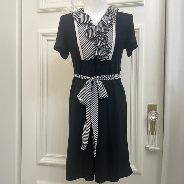 black stripe ruffle belt point opc