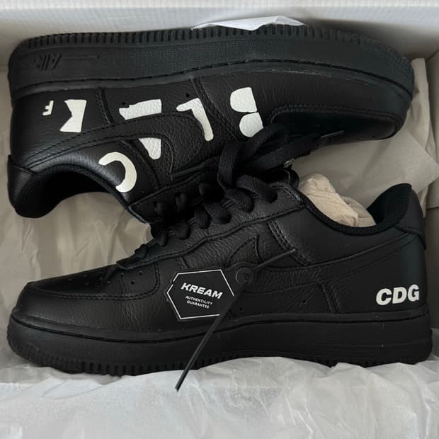 꼼데가르송 블랙 X 나이키 에어포스 1 로우 레트로 (us5.5 240)