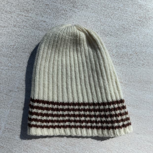 아이보리 브라운 스트라이프 비니 