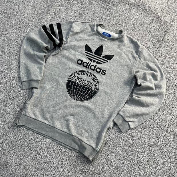 90 아디다스 빅로고 긴팔 맨투맨 0320M