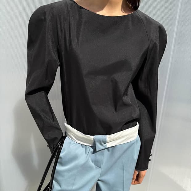 드래곤블루스 볼륨 슬리브 블라우스