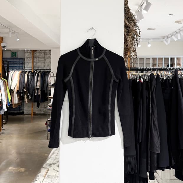 아르마니 익스체인지 네이비 레더 트리밍 하이넥 니트 집업