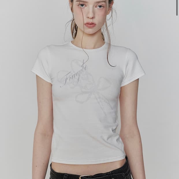 S / FRAGILE GRAPHIC TEE white