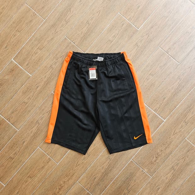 NIKE 나이키 데드스탁 트랙팬츠 트랙 쇼츠 밴딩 반바지 L
