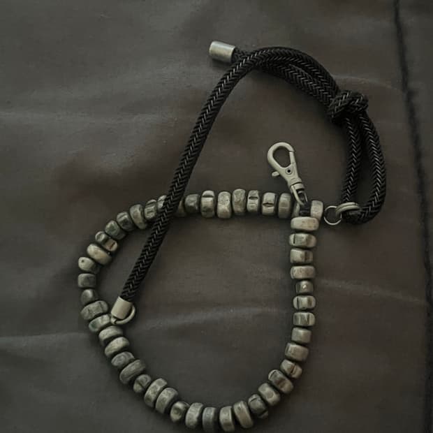 해칭룸 스톤볼 목걸이