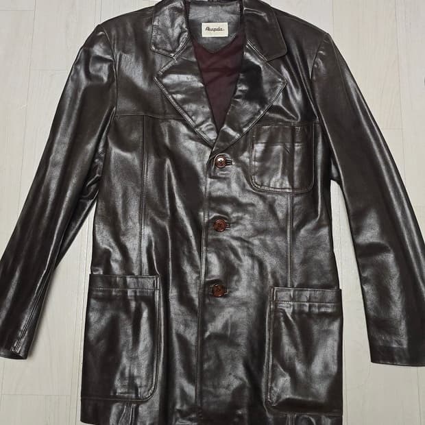 굉장하게 이쁜 소가죽 카코트 