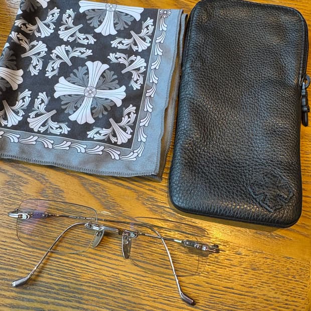 크롬하츠 무테안경