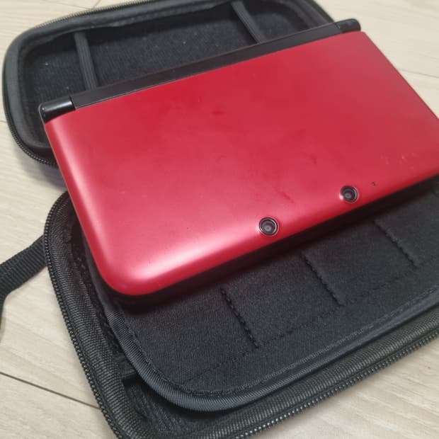 닌텐도 3ds xl 레드 세트(칩5개+케이스+충전기)