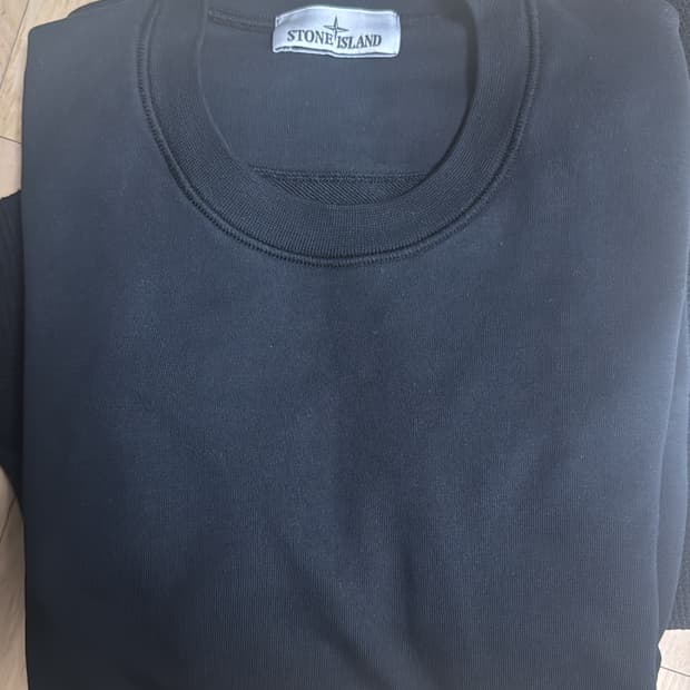 스톤아일랜드 맨투맨L