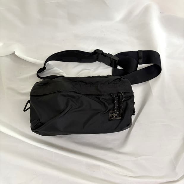 Porter 블랙 힙색