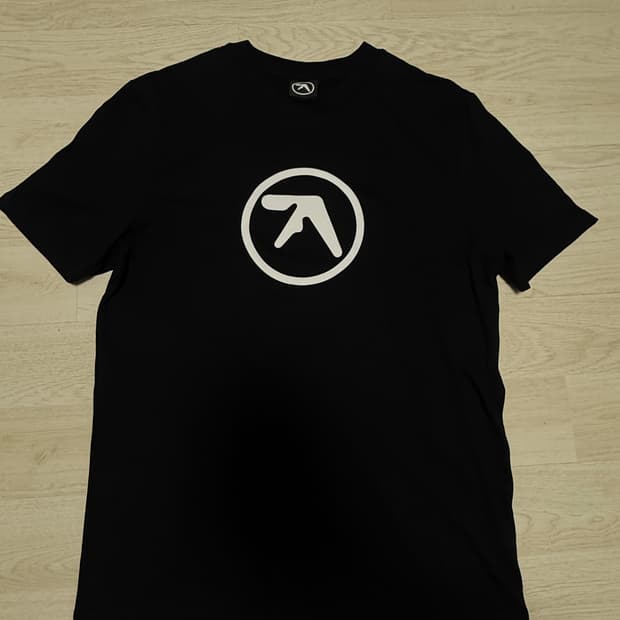Aphex twin 에이펙스 트윈 오피셜 티셔츠 팝니다 