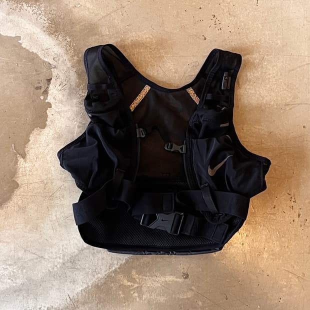 나이키 트랜스폼 패커블 러닝 베스트