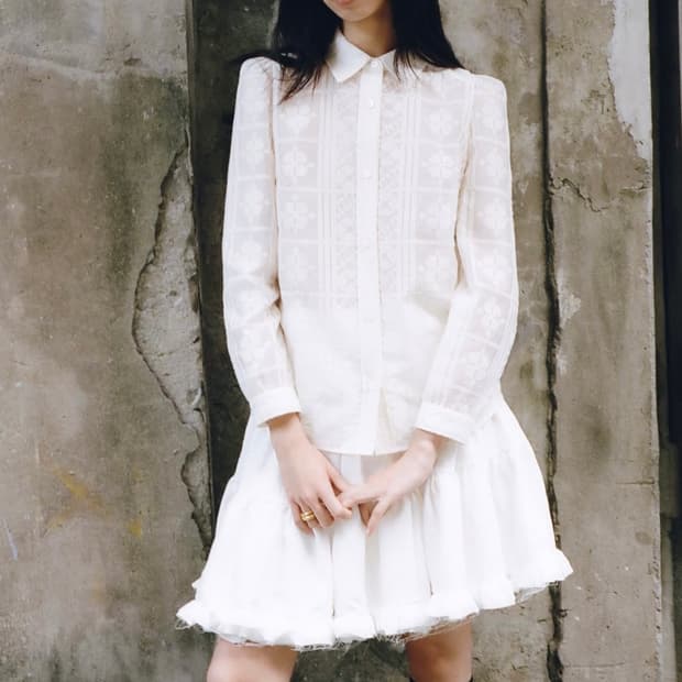 Cosmoss puff lace shirt