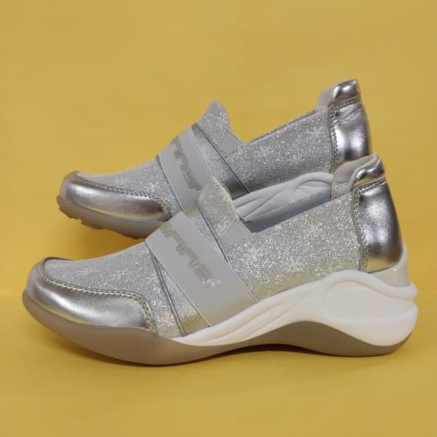 여성 포나리나 히든힐 이지워킹 스페셜 슬립온, 키높이 스니커즈 (230)