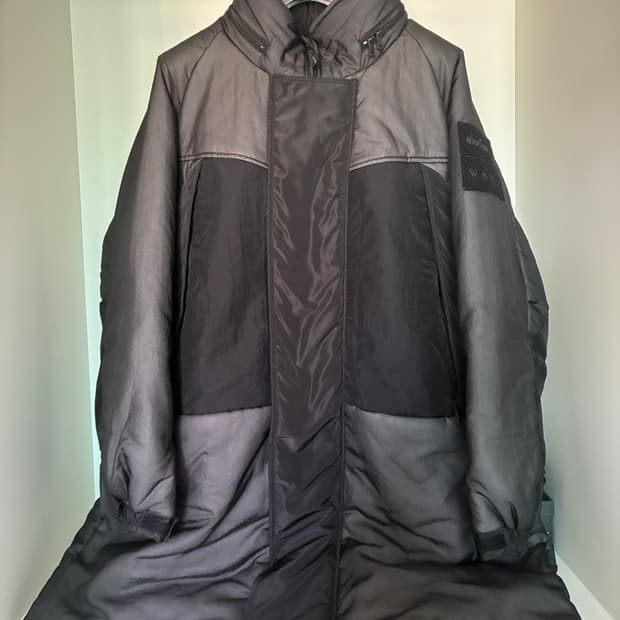 화이트마운티니어링 와일드띵스 몬스터파카L