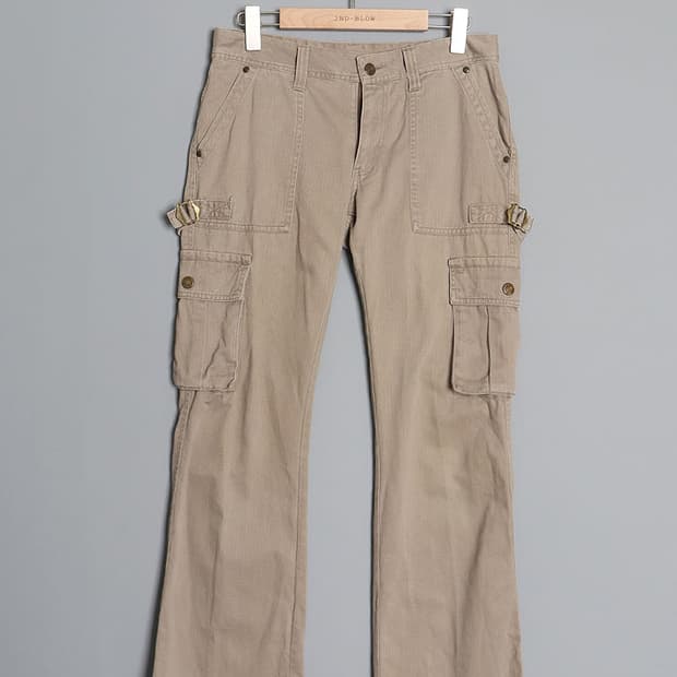 Non Herringbone Cargo Boot-Cut (27)