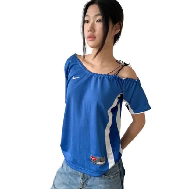 피린 업사이클링 나이키 오프숄더 블루