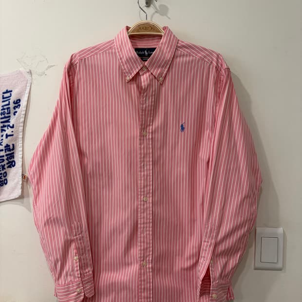 41. 폴로 스트라이프 셔츠