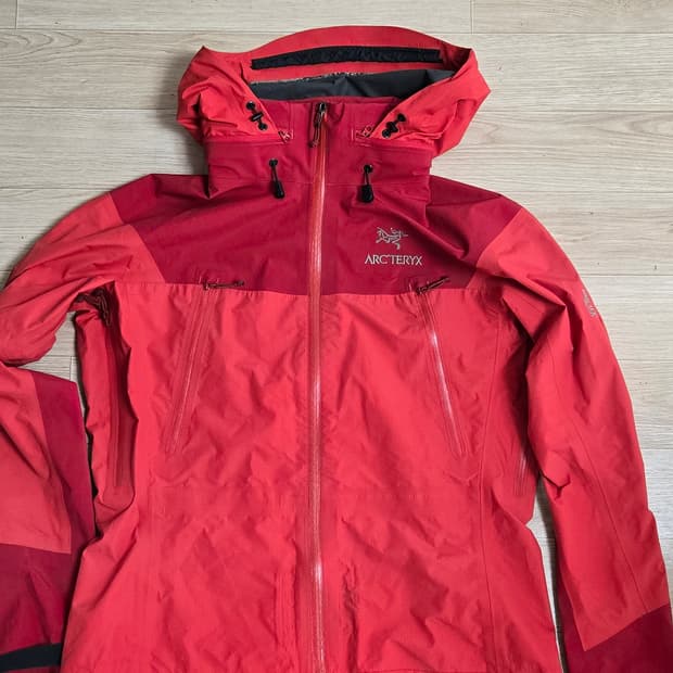 아크테릭스 여성 M 