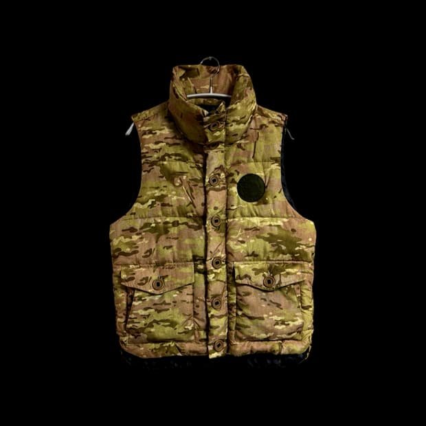 아비렉스 카모 밀리터리 다운 베스트 패딩