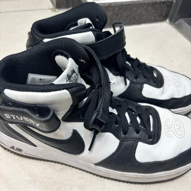 나이키 스투시 에어포스 미드 285