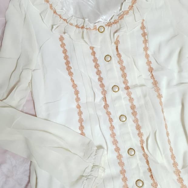 일본브랜드 레이스 카라 블라우스