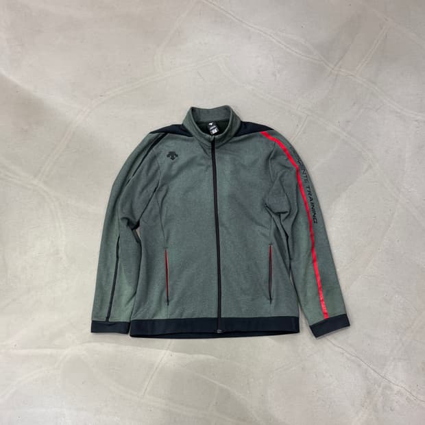 데상트 져지 105