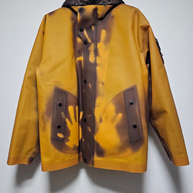 스톤아일랜드 스트라타 아이스 자켓 (새상품)