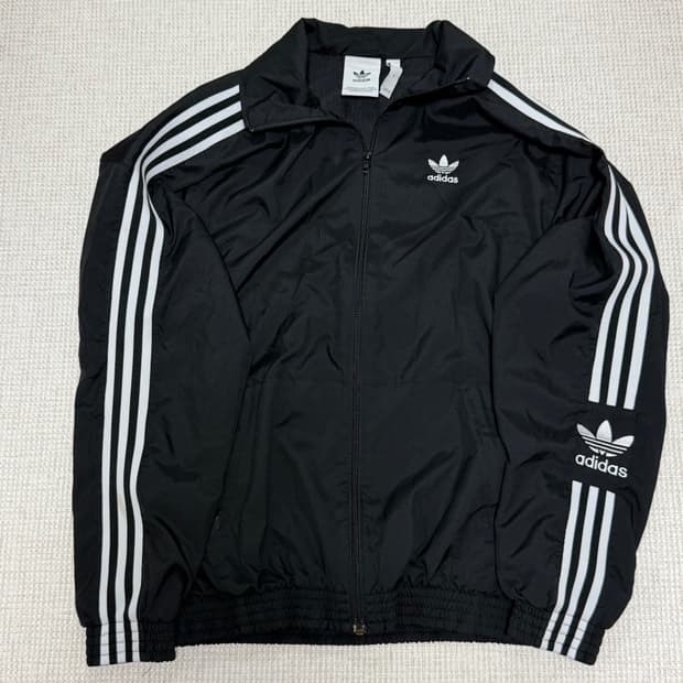 아디다스 바람막이