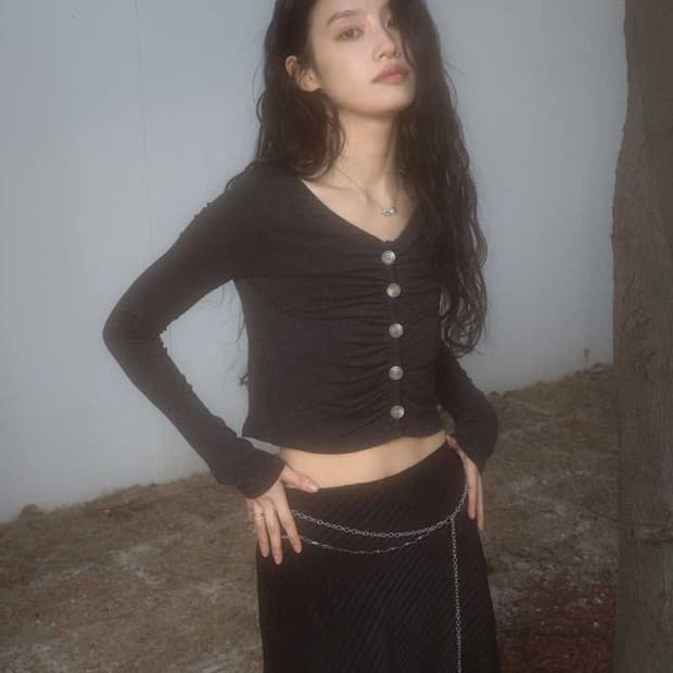 소피 셔링 가디건 차콜 SOFFY SHIRRING CARDIGAN 