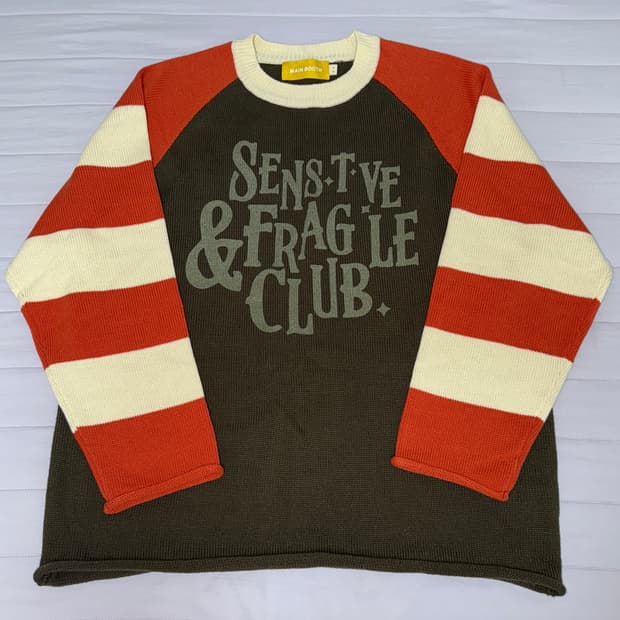 메인부스 니트 스웨터 Fragile Club Pippi Sweater