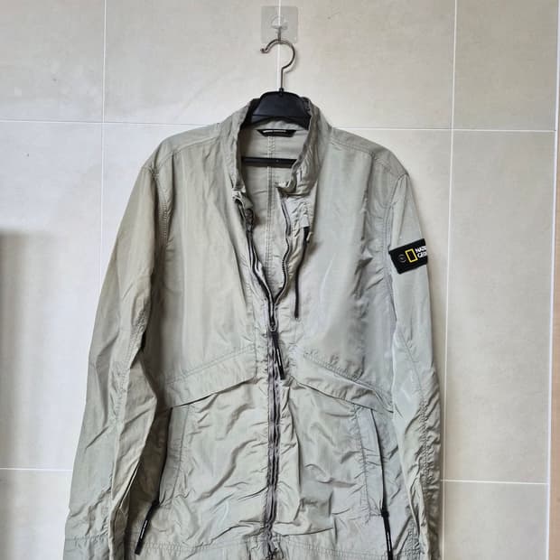 내셔널지오그래픽 바람막이 105~