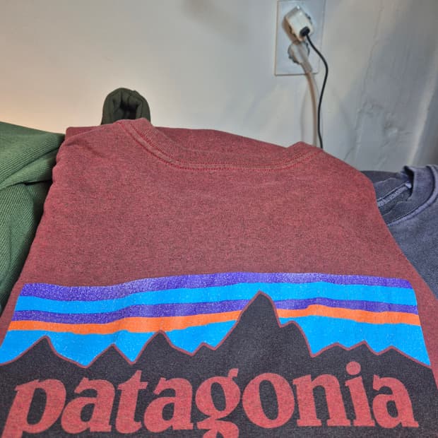 파타고니아 P-6 로고 포켓 반팔 -L