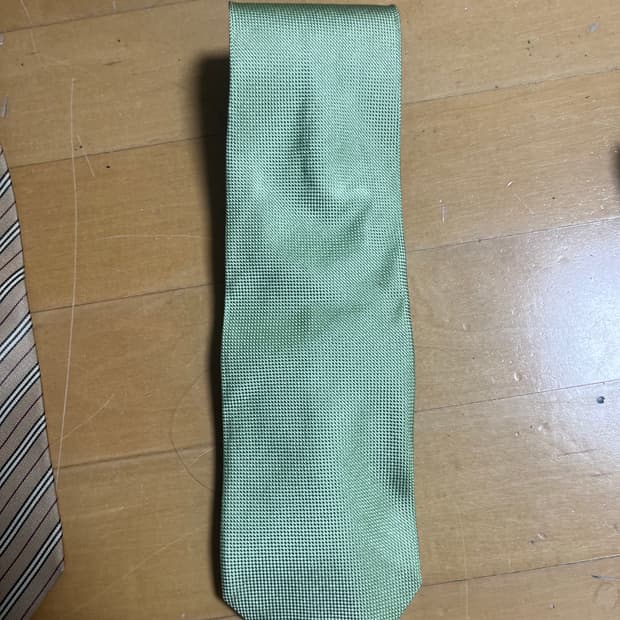 휴고 보스 넥타이
