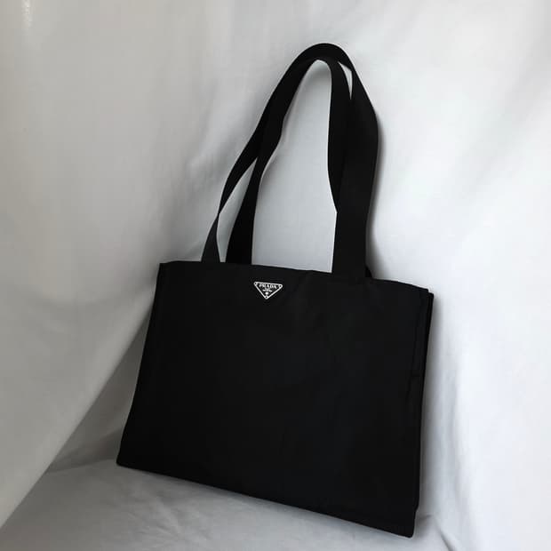 [정품 PRADA] 프라다 직사각 나일론 숄더백 쇼퍼백 라지 남녀공용