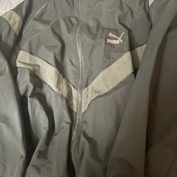 푸마 바람막이 S