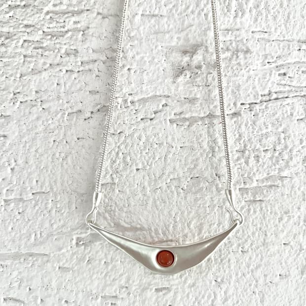 Odd eye necklace