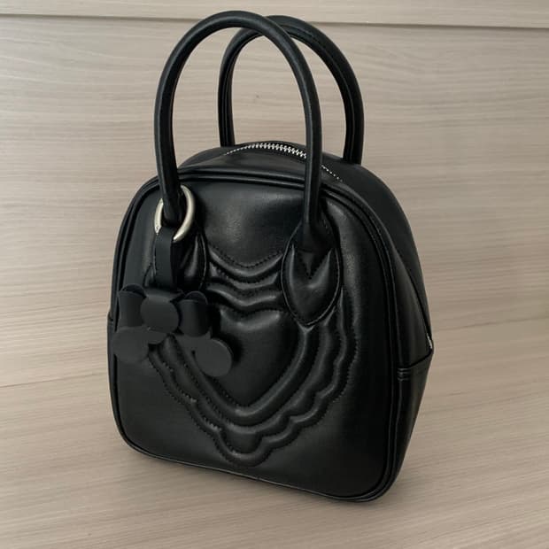 꼼데가르송 걸 하트 엠보 백