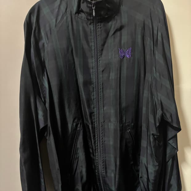 니들스 윈드브레이커 s사이즈 정품