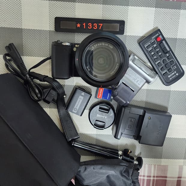 소니 알파 NEX-5 디지털카메라 가방세트