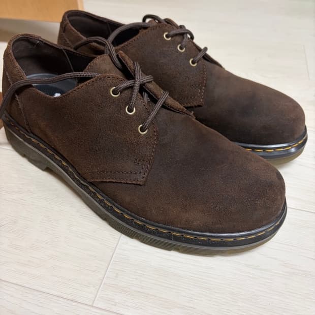 닥터마틴 아프리레 280 브라운