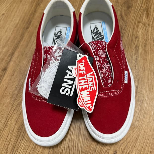 반스 에이서 NI SP 반다나 칠리 페퍼  VN0A4UWY8CK