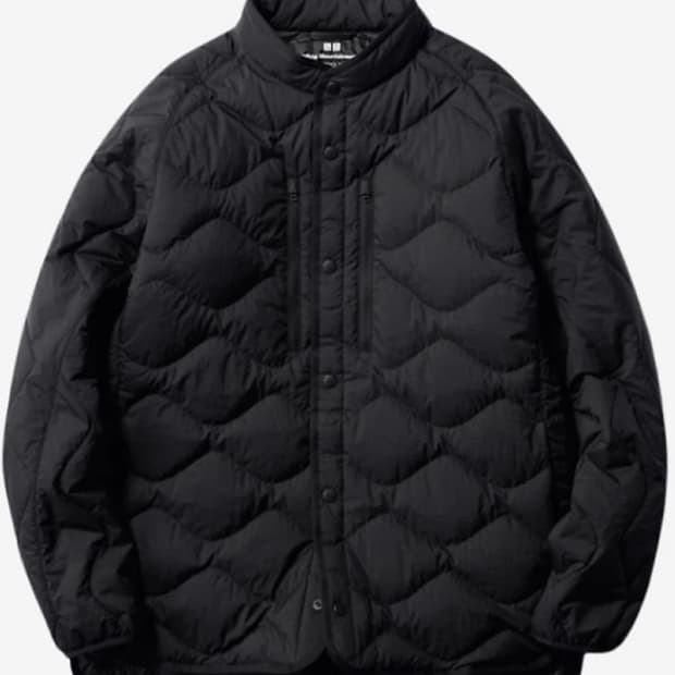 유니클로 화이트마운티어링 하이브리드 다운 23FW