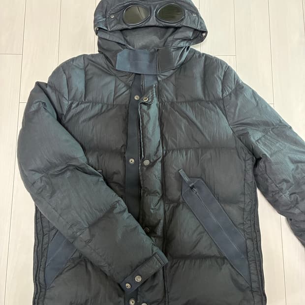 cp컴퍼니 고글 패딩