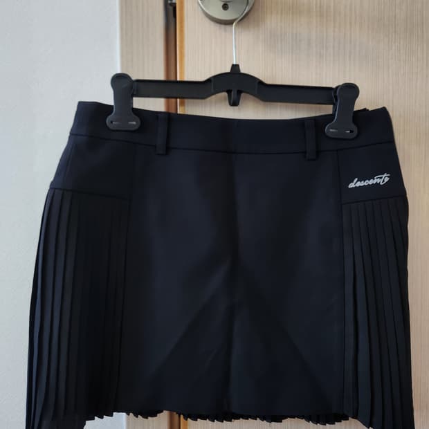 데상트골프웨어 플리츠스커트
사이즈64(s)
