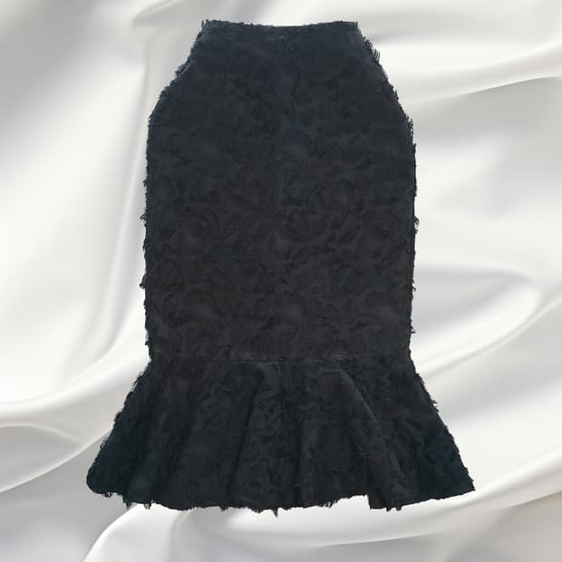 플라워 텍스처 머메이드 블랙 스커트