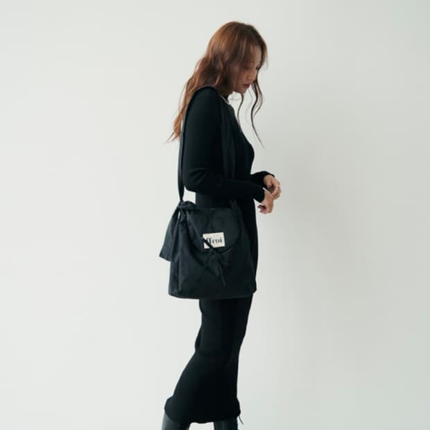 프루아 줄리백 블랙