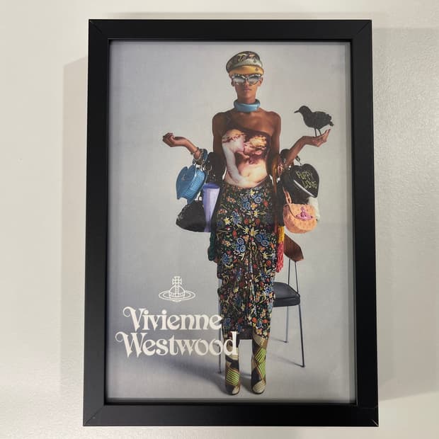 비비안웨스트우드 2024ss 아트 포토 2번