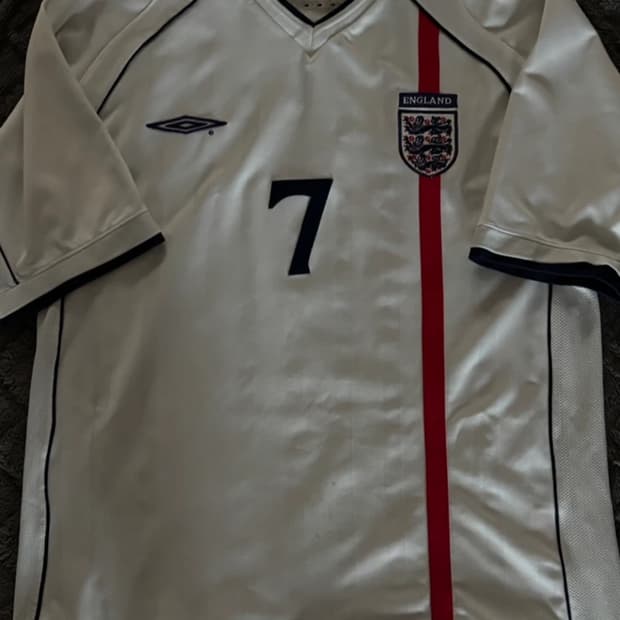 엄브로 01-03 잉글랜드 홈 유니폼 베컴 마킹